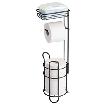 mDesign Toilettenpapierhalter – eleganter Papierrollenhalter aus Metall – WC-Rollen-Halter mit Regal – praktische Aufbewahrung fürs Badezimmer – mattschwarz - 1